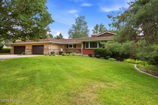 2120 E  Applewood Ave, Holladay, UT 84121