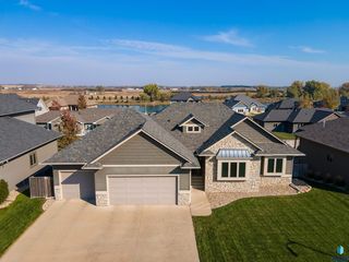 9104 W  Dragonfly Dr, Sioux Falls, SD 57107