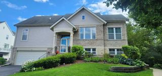 982 Indigo Ct, Hanover Park, IL 60133