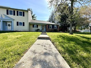 313 Constitution Dr, Chillicothe, OH 45601