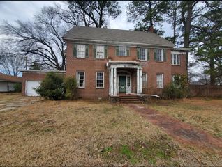 Address Not Disclosed, Pine Bluff, AR 71603