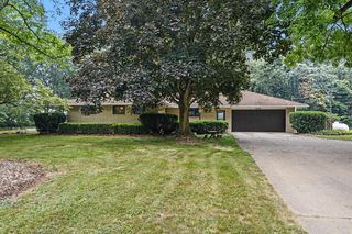 1406 Camp Rd, Buchanan, MI 49107
