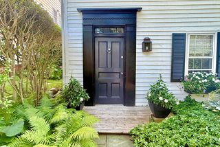 18 Hampton St, Sag Harbor, NY 11963