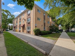 4306 N  Keystone Ave #303, Chicago, IL 60641