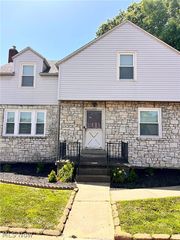 1921 Maple Ave, Zanesville, OH 43701
