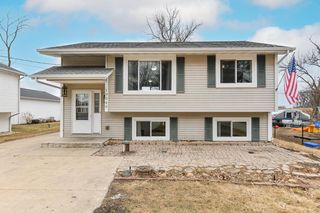 19546 101st STREET, Bristol, WI 53104