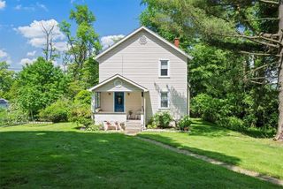 701 Walnut St, Crescent, PA 15046