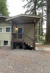 14006 Fern Dr #A, Guerneville, CA 95446
