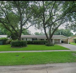 2327 Bienville Dr, Monroe, LA 71201