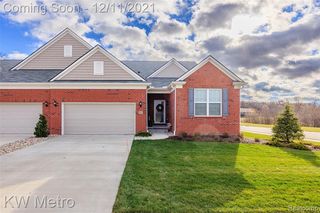lake orion mi condos for sale 2 listings trulia