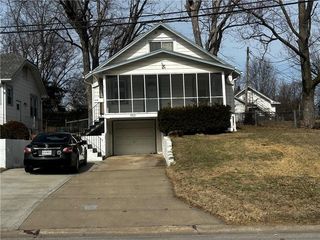 522 E  Walnut St, Independence, MO 64050