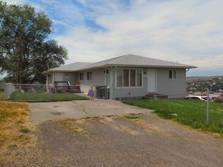 801 SE 6th St, Pendleton, OR 97801
