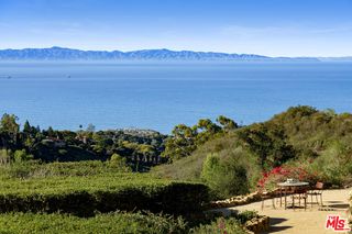 1060 Ladera Ln, Santa Barbara, CA 93108