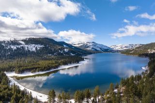 12811 Sierra Dr, Truckee, CA 96161