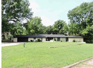 1001 Sunset Dr, Wewoka, OK 74884
