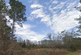 100 N  Cypress St, Mc David, FL 32568