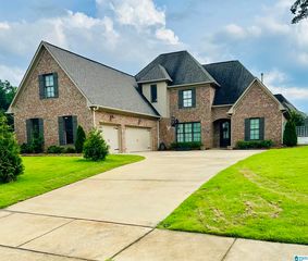1001 Columbia Cir, Birmingham, AL 35242