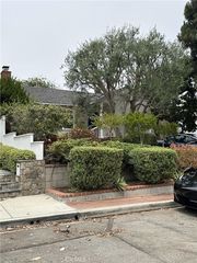 2005 John St, Manhattan Beach, CA 90266