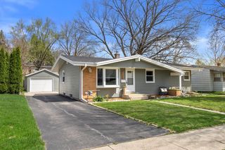 1126 Birch DRIVE, Waukesha, WI 53188