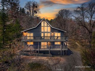 27994 W  Shore Rd, Lake Arrowhead, CA 92352