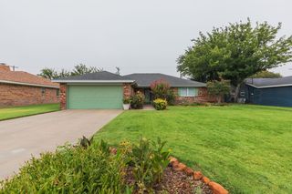 7210 Gainsborough Rd, Amarillo, TX 79106