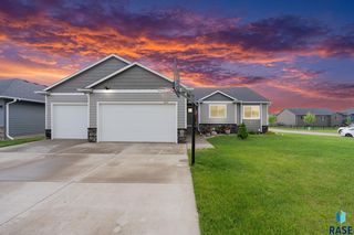4001 S  Catcher Ct, Sioux Falls, SD 57110