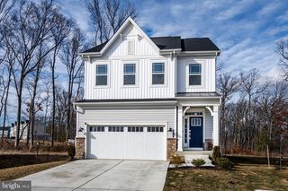 410 Waters Landing Dr, Essex, MD 21221