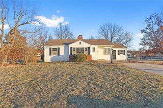 2405 E  Mechanic St, Harrisonville, MO 64701