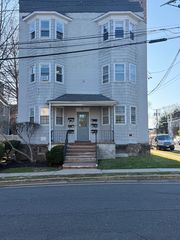 9 Cedar St #3R, Garwood, NJ 07027