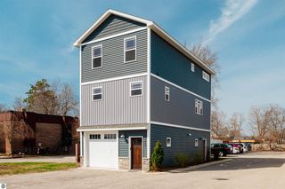 450 Michigan Ave, Traverse City, MI 49686