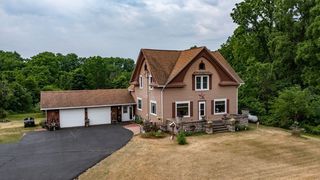 E8981 County Road H, Fremont, WI 54940