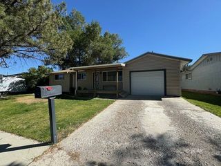 2060 Golf Dr, Elko, NV 89801