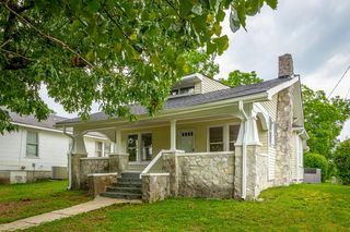706 Gillespie Rd, Chattanooga, TN 37411