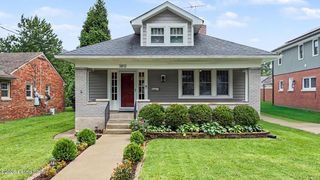 3812 Warner Ave, Saint Matthews, KY 40207