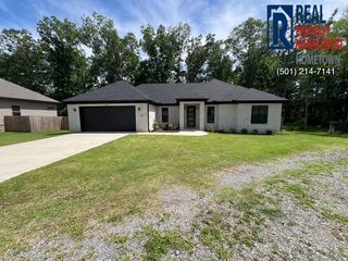 25 Emma Dr, Alexander, AR 72002