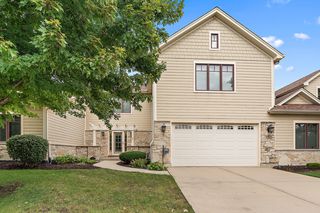 9362 W  Arrowhead Cir, Frankfort, IL 60423