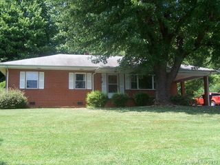 104 Scott St, Morganton, NC 28655