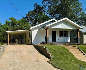 108 N  7th St, Gadsden, AL 35903