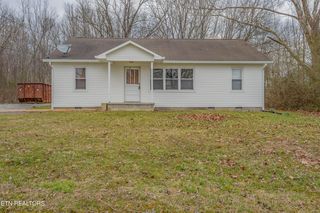 523 Rockbridge Rd, Oliver Springs, TN 37840