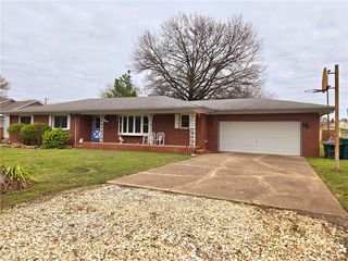 302 N  Linn St, Frontenac, KS 66763