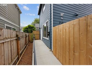 3769 SE 43rd Ave #B, Portland, OR 97206