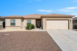 5905 Speyside Dr, Sunland Park, NM 88008