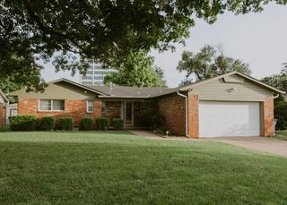 5316 E  30th Pl, Tulsa, OK 74114