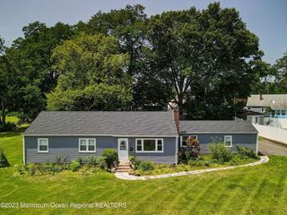 11 Bedle Road, Hazlet, NJ 07730