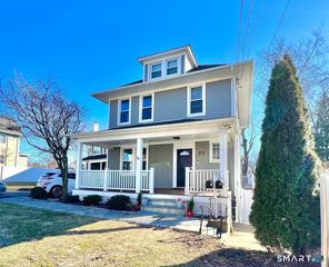 28 Wessels Pl #1, Greenwich, CT 06830