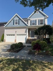 2080 Glenkirk Dr, Burlington, NC 27215