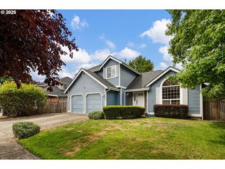 2114 Silhouette St, Eugene, OR 97402