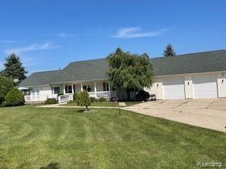 378 Meadowview Dr, Attica, MI 48412