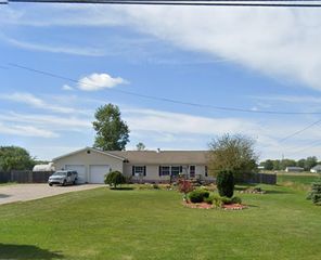 8058 Morrish Rd, Swartz Creek, MI 48473
