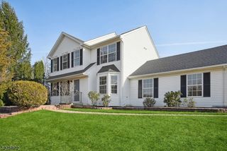 3 Shippen Rdg, Oxford, NJ 07863